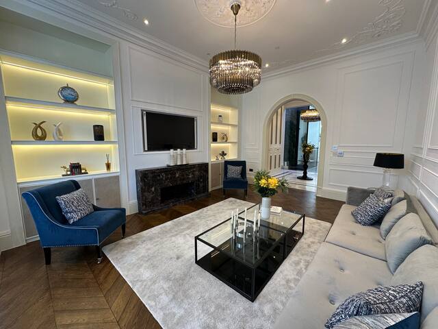 Luxury 3 bed Flat in Kensington