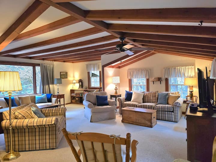Woodsy Retreat Near Skiing, Private Pool In Summer - Pisgah State Park, Winchester