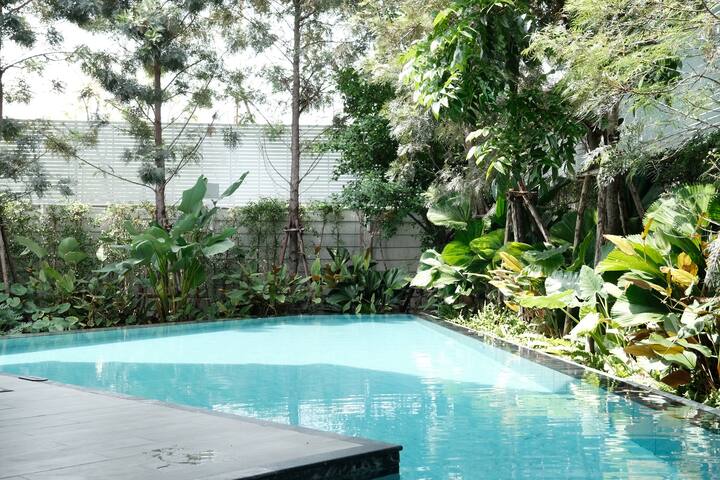 No. 9 villa/whole house/design gallery image 2