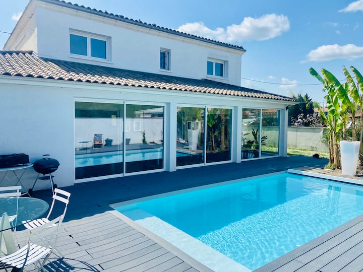 Maison Familiale Spacieuse - Bordeaux