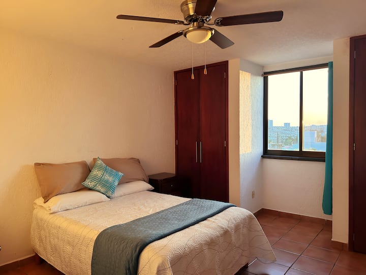 Двойно легло за двама души. Насладете се на нашите първокласни матраци, починете си и спете спокойно… лека нощ!