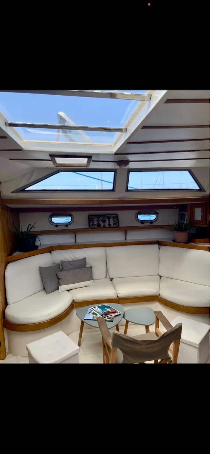 Location De Cabines Double Sur Un Voilier De 17m - Saint Barthélemy