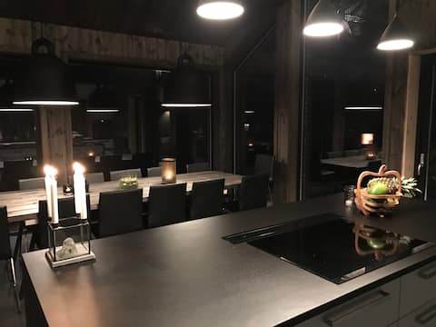 Successful Airbnb property: Large content-rich cabin ski inout in Bykle