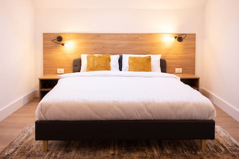 Corvin Guesthouse- 5 bedrooms