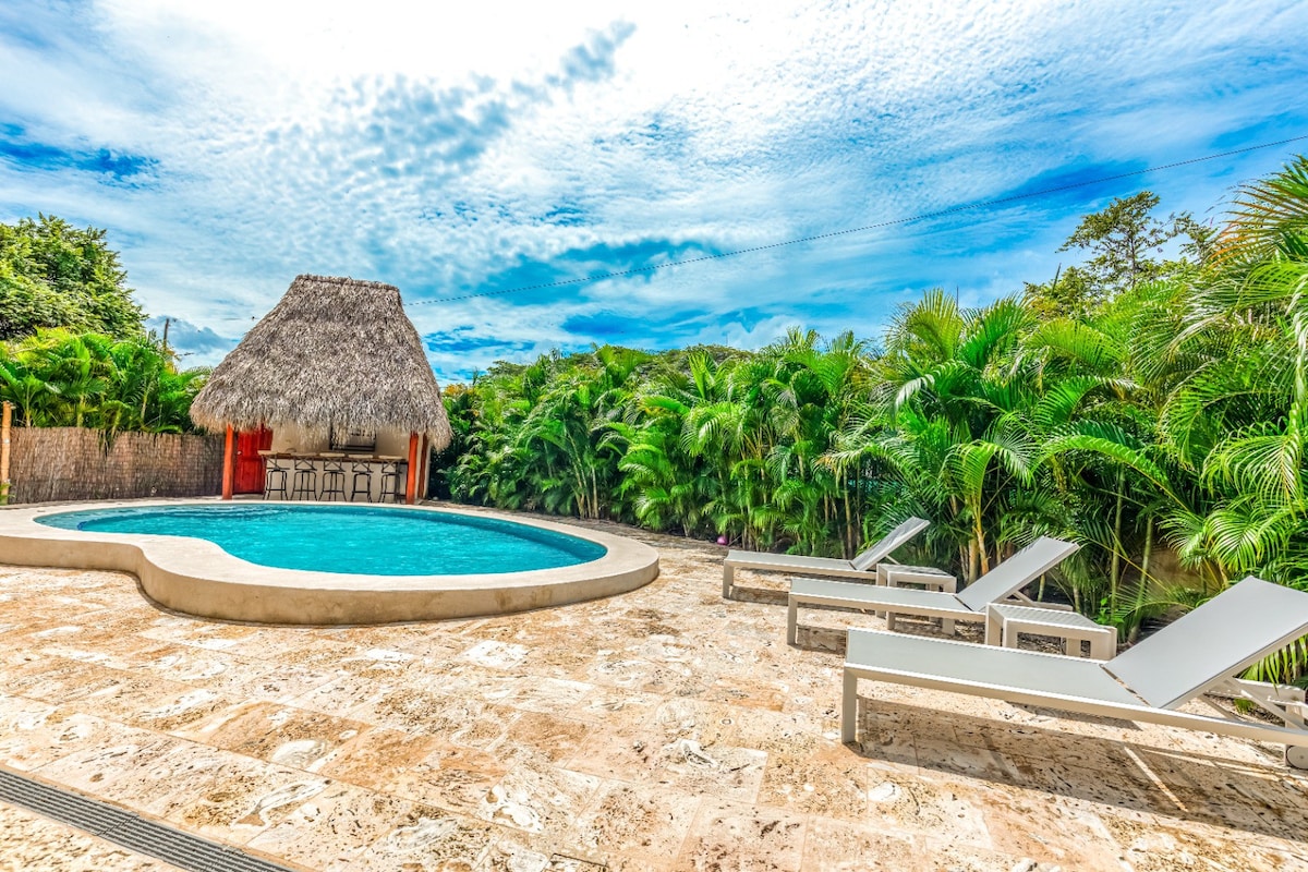 Large Flamingo Beach House