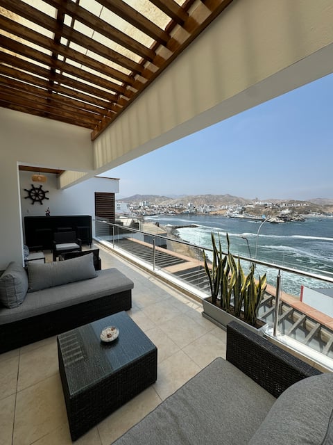Oceanfront apartment San Bartolo