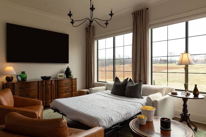 Mini Star Estate + Hot Tub: Modern Farm Stay - Seagrove, NC