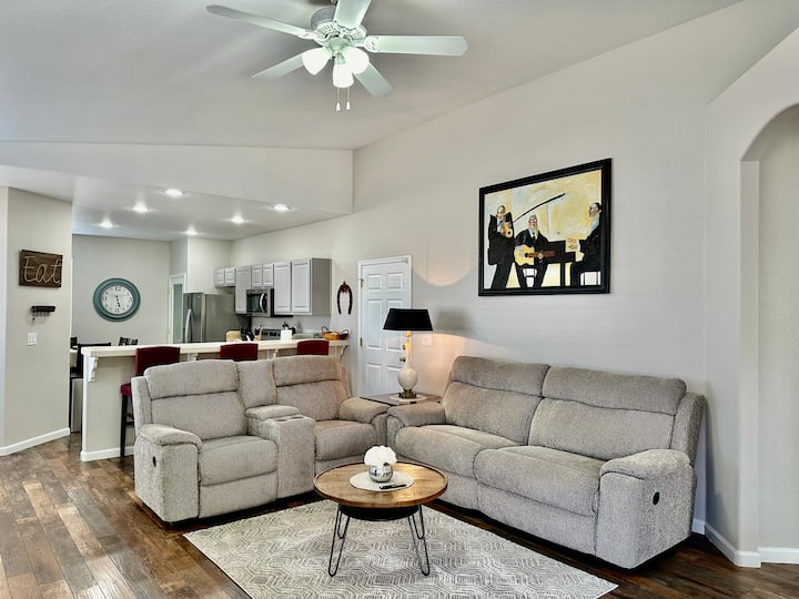 Perfect Reno Home Para Eventos Locales, Para 10 Personas - Reno