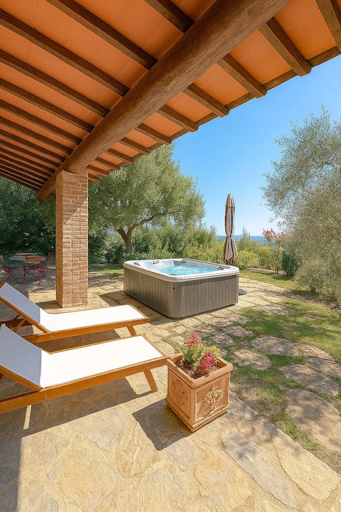 Country Charm & Jacuzzi