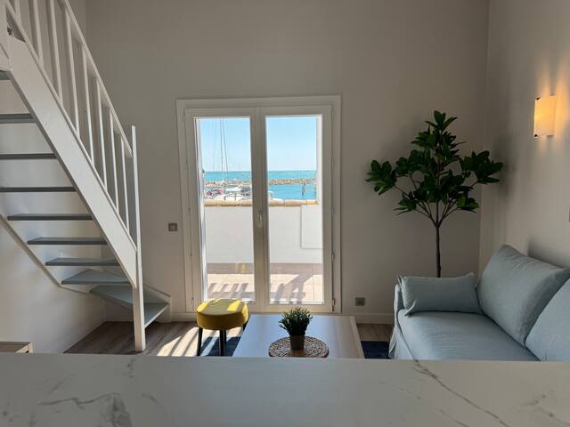 Entire home with 2 bedrooms in Arles - Vue mer - Appart 4 personnes