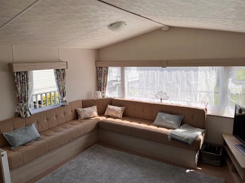 Successful Airbnb property: Emerald Escape, Filey in Filey
