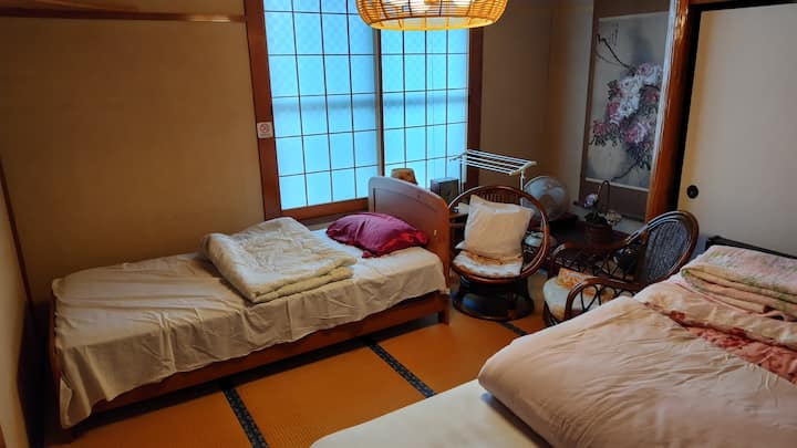 غرفة النوم 2