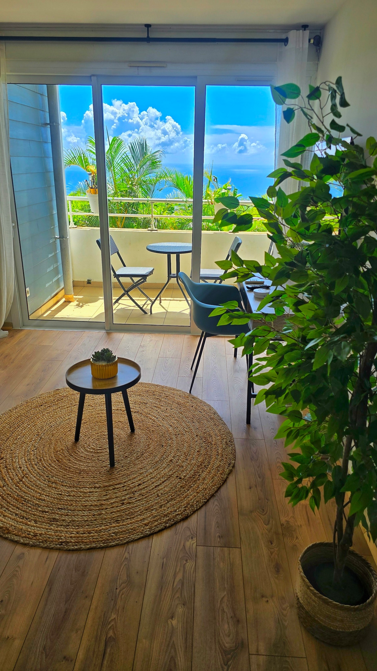 Studio vue mer St Denis
