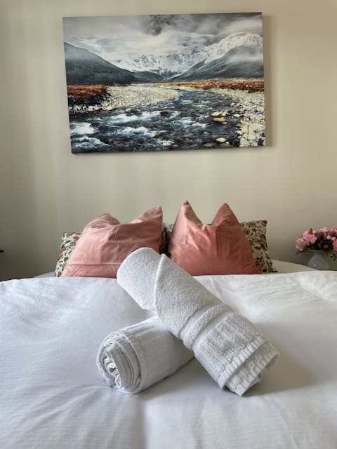 Cozy 3BR in Fredensborg | Calm & Central