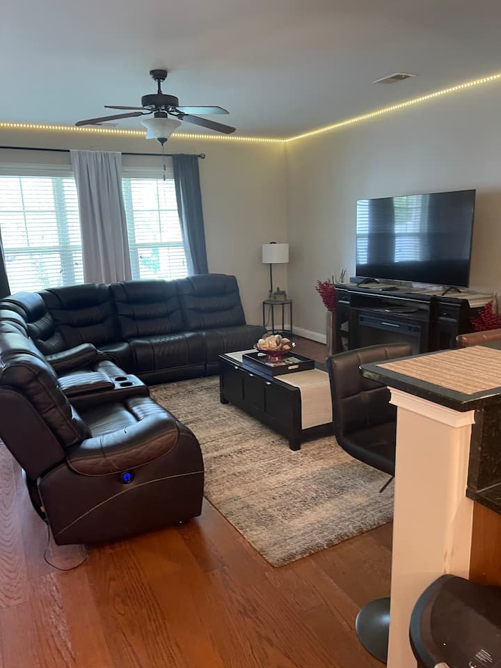 Home Away From Home Relaxation - Pooler, GA
