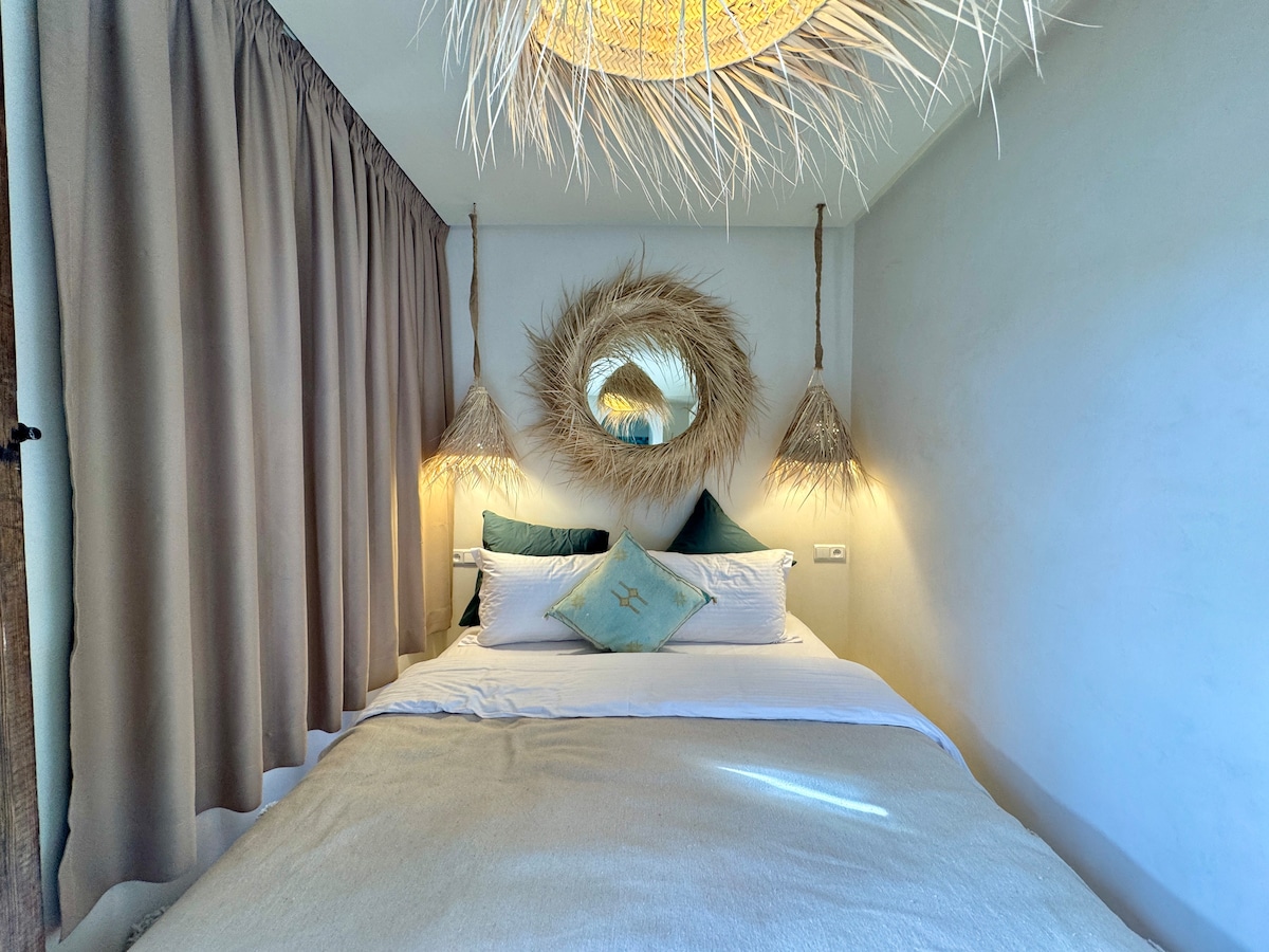 საძინებელი 1