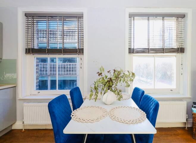 2 bed Soho Duplex gallery image 2