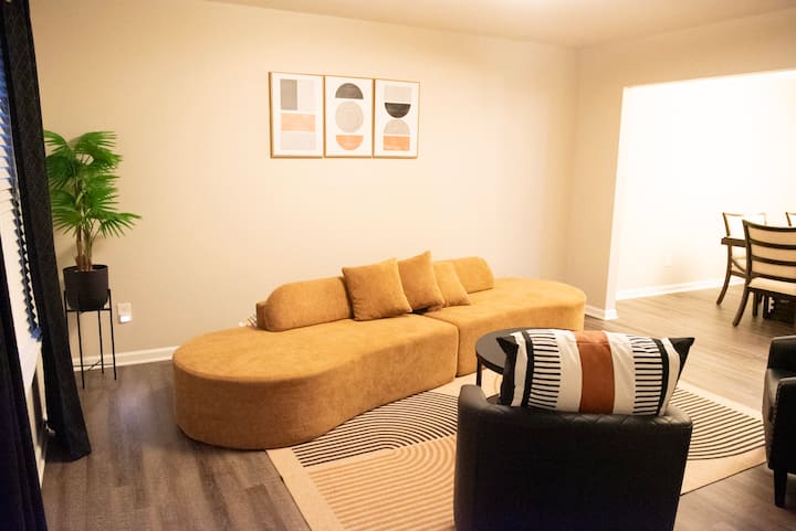 Minutes To Ft Jackson | Sleeps 8 | King & Bunks - Elgin, SC