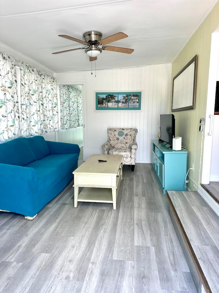 2bd/1ba Waterfront Retreat W/35’ Dock - Cudjoe Key, FL