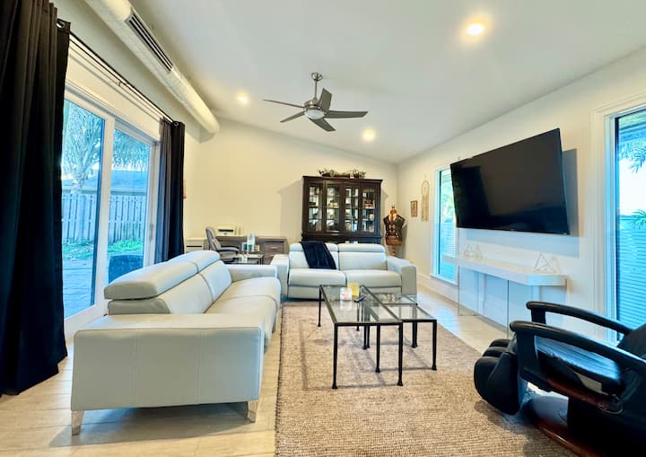 Central Delray Close To Dwtwn&beach, Pet Friendly - Delray Beach, FL