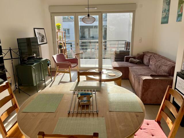 Entire home with 1 bedrooms in Aix Les Bains - T2 calme (4pers) avec terrasse entre ville et lac