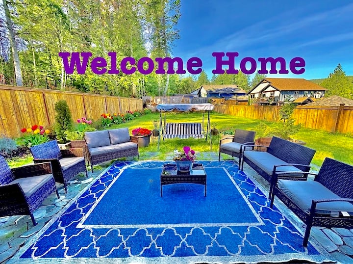 Wonderful New Home w/luxury backyard