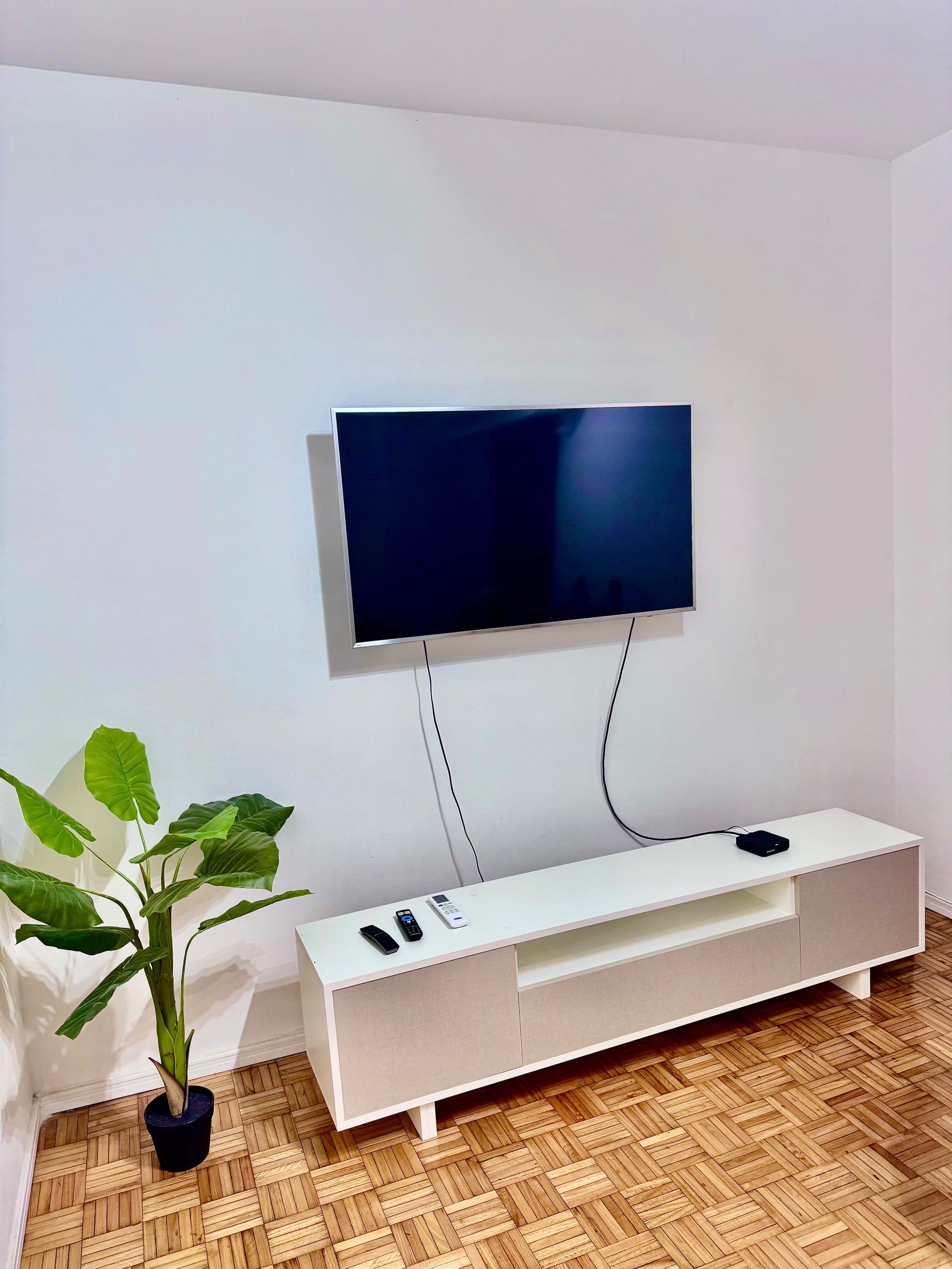 Excellent modern apartment!