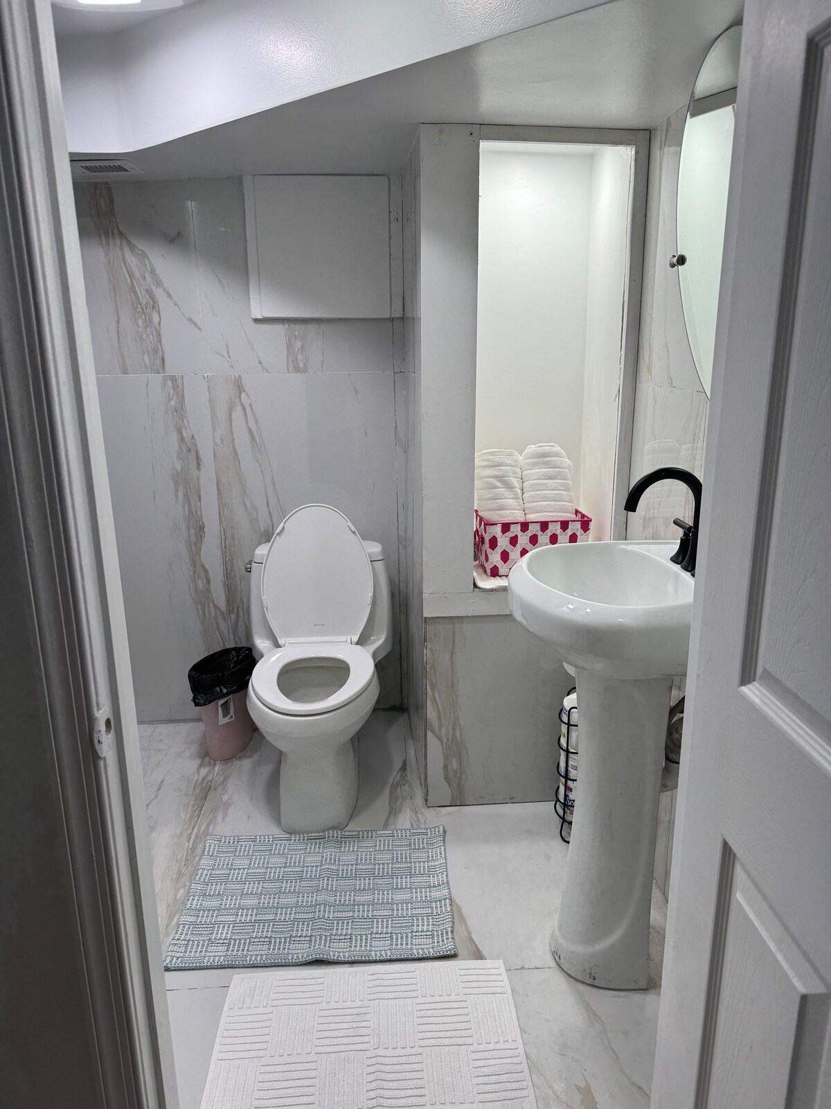 Apartment in Philly, Airport and Stadium Nearby