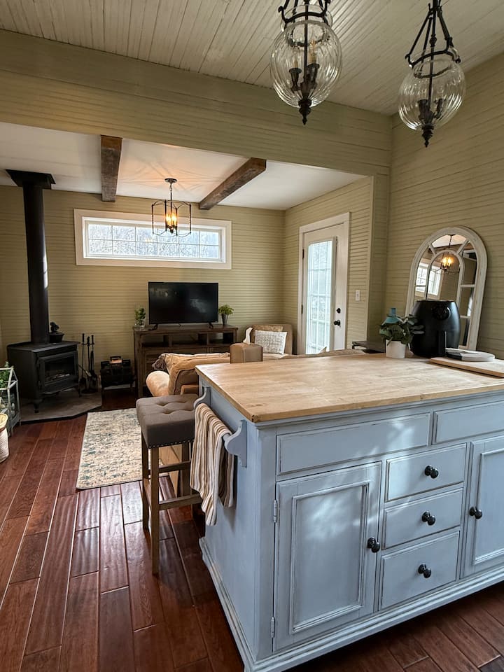 Historic Loudoun Airwell Atelier - KINGSLEY LAKE, Leesburg