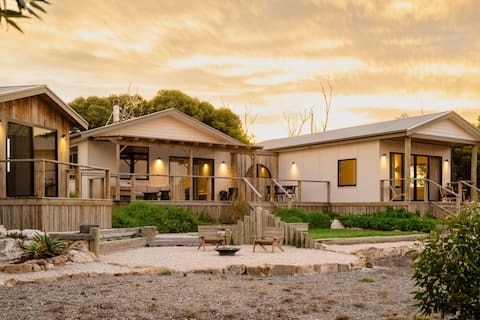 The Sanctuary w/ Sauna | Marion Bay
