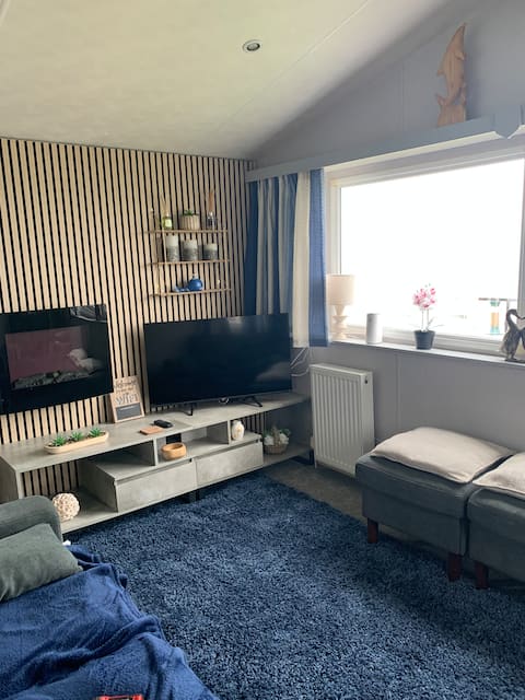 Popular Airbnb listing: Dolphin Retreat Bay View. Caravan Park in Newbiggin By The Sea