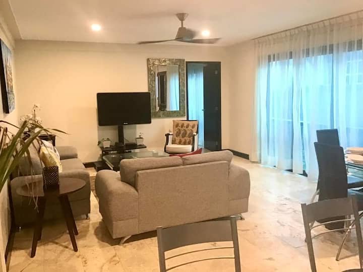 Simple Space. Simple Location. - Playa del Carmen