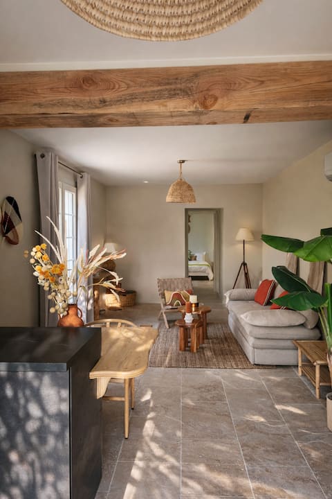 Cozy retreat in the Dordogne perfect for unwinding.