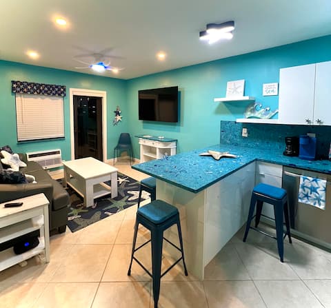 Top performing Airbnb: Starfish Suite - OCEAN VIEW! in Hollywood