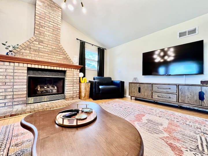 Large, Stylish Home In Heart Of Liberty Twp. - Mason, OH