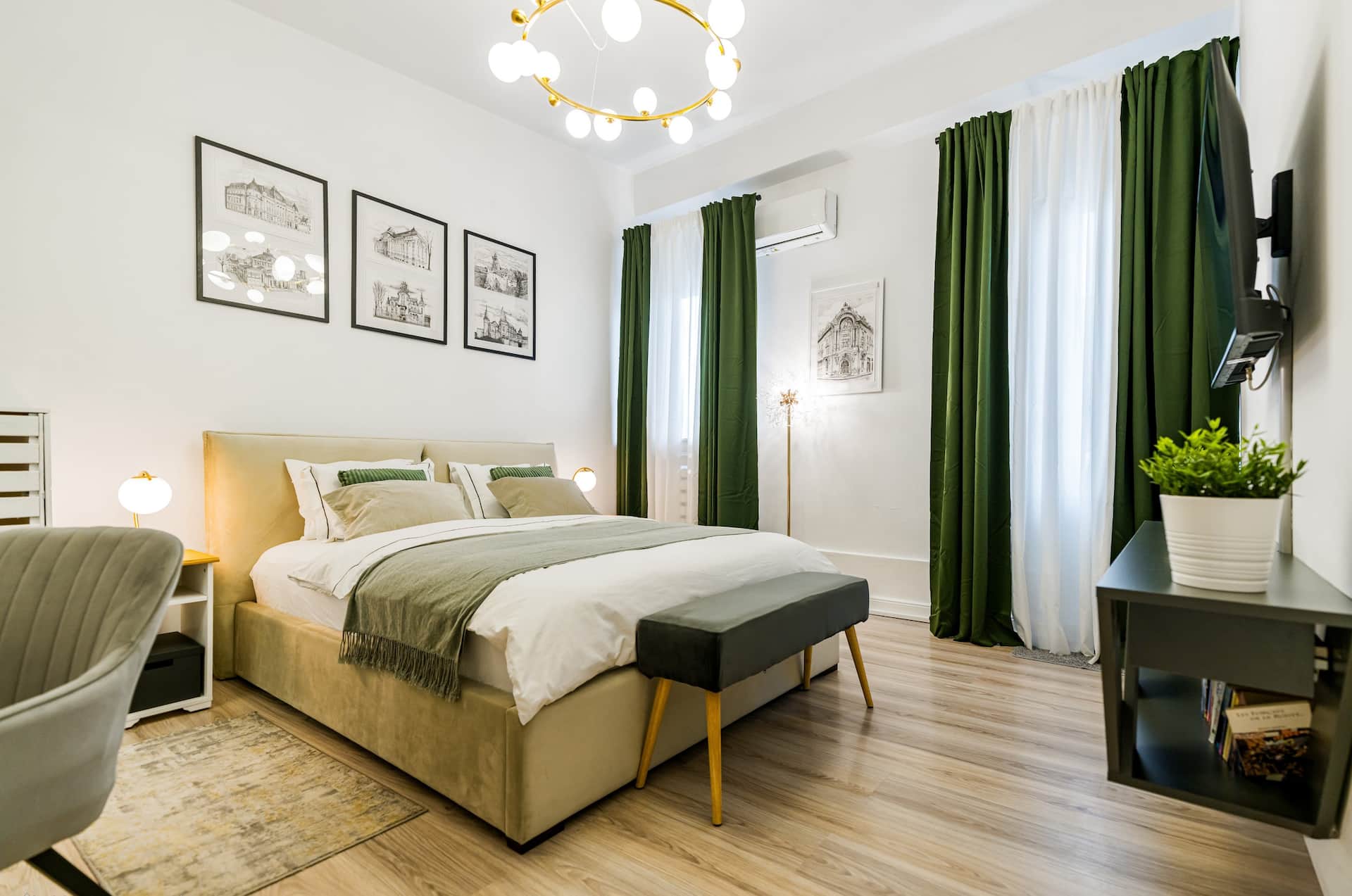 High-Ceiling Flat with Terrace - next to Radisson