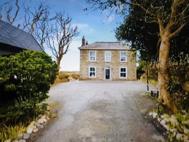 Impressive And Imposing House! - Porthtowan