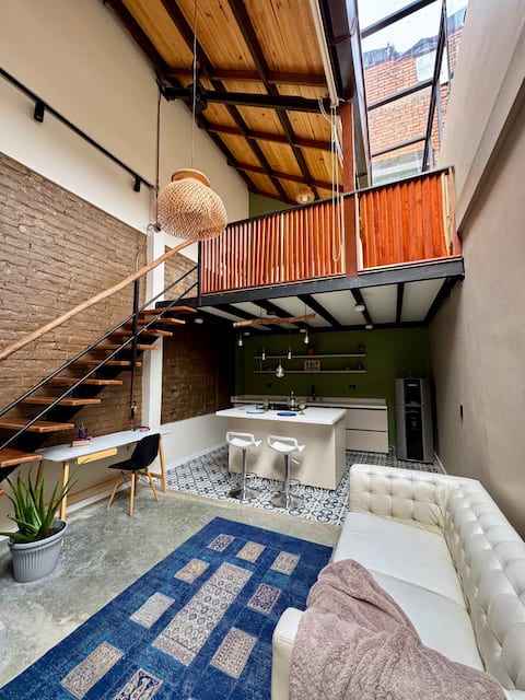 Popular Airbnb listing: Colonial House | Historic Center | Cristo Rey View in San Cayetano