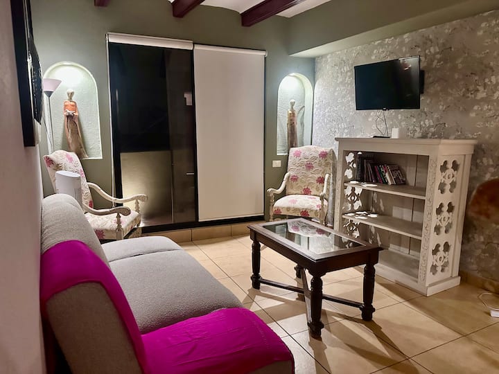 Lindo Departamento En Centro Con Estacionamiento! - San Miguel de Allende