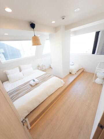 新宿中心85㎡大户型｜2浴室配浴缸｜2厕所｜适合家庭&团体出行｜独立电梯｜最近车站步行2分｜行李寄存 gallery image 4