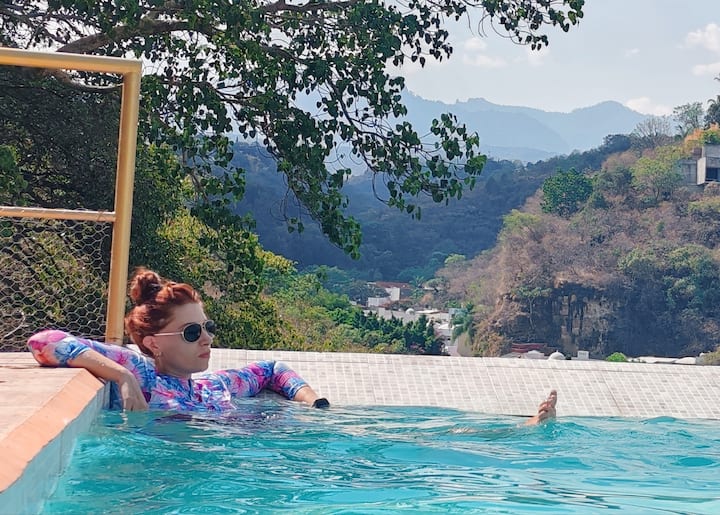 Villa De La Vega, Jacuzzi & Heated Pool, 6 Guests - Cuernavaca