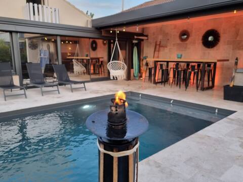 Spacious house, quiet neighborhood, heated pool