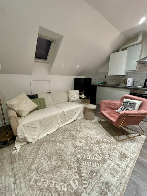 Top performing Airbnb: Cosy Hideaway Studio @ Walsall in Walsall