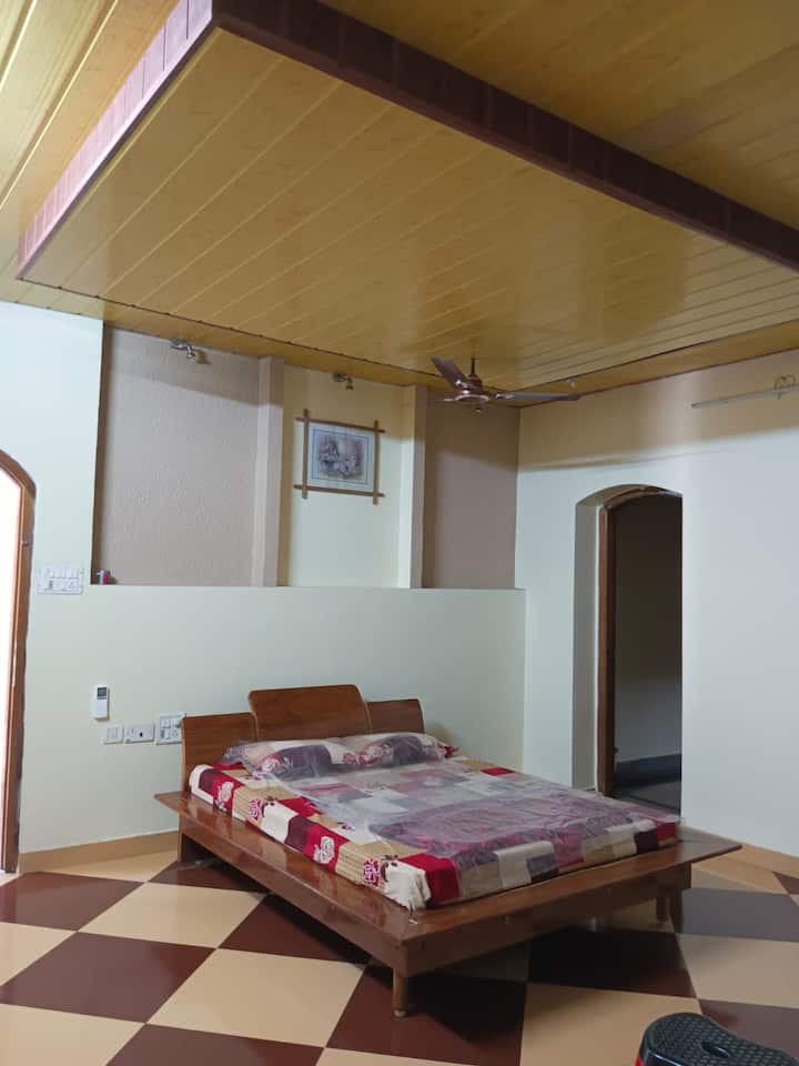 Vema's(vididillu) Rooming House - Rajahmundry