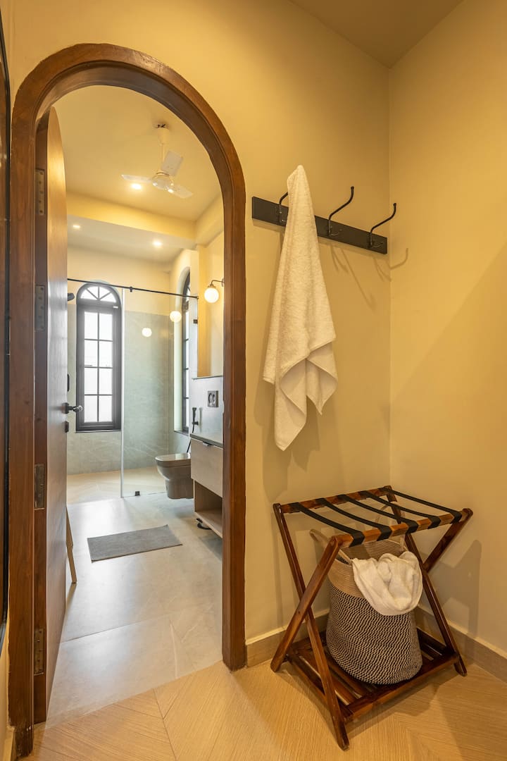 Enjoy a stylish bathroom with hot water, premium toiletries, and sleek modern finishes. Everything you need for a relaxing and comfortable Goa holiday.