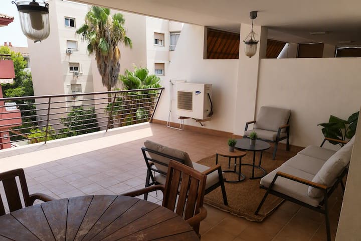 Apartamento Luminoso De 2 Dormitorios - 貝納爾馬德納