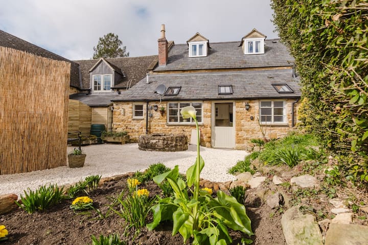 Quaint Dog Friendly Cottage - Ringers Cottage - Chipping Norton