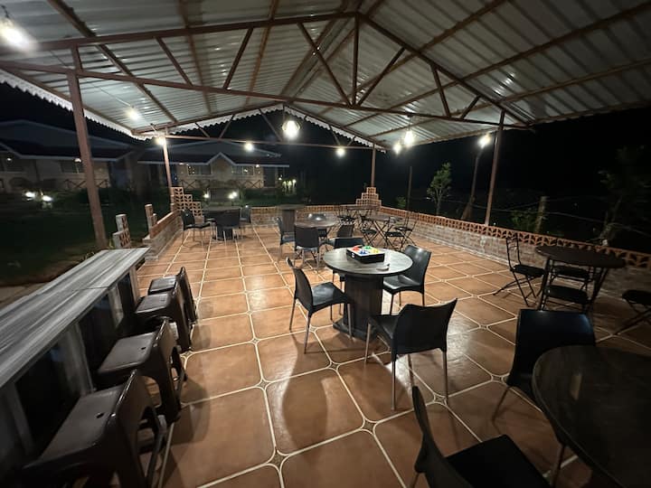 Exclusive Group Stay In Pachmarhi | 4 Big Cottages - Pachmarhi
