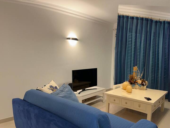 Moura Praia House - Quarteira