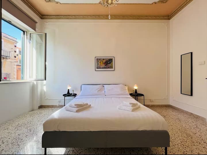 Orethus Apartment Luxury In City
3 Bedrooms - Palermo